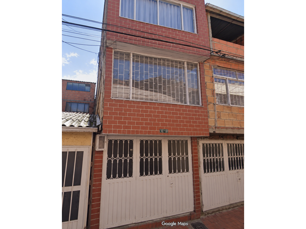 Casa de 3 pisos en venta en Suba, Bogota