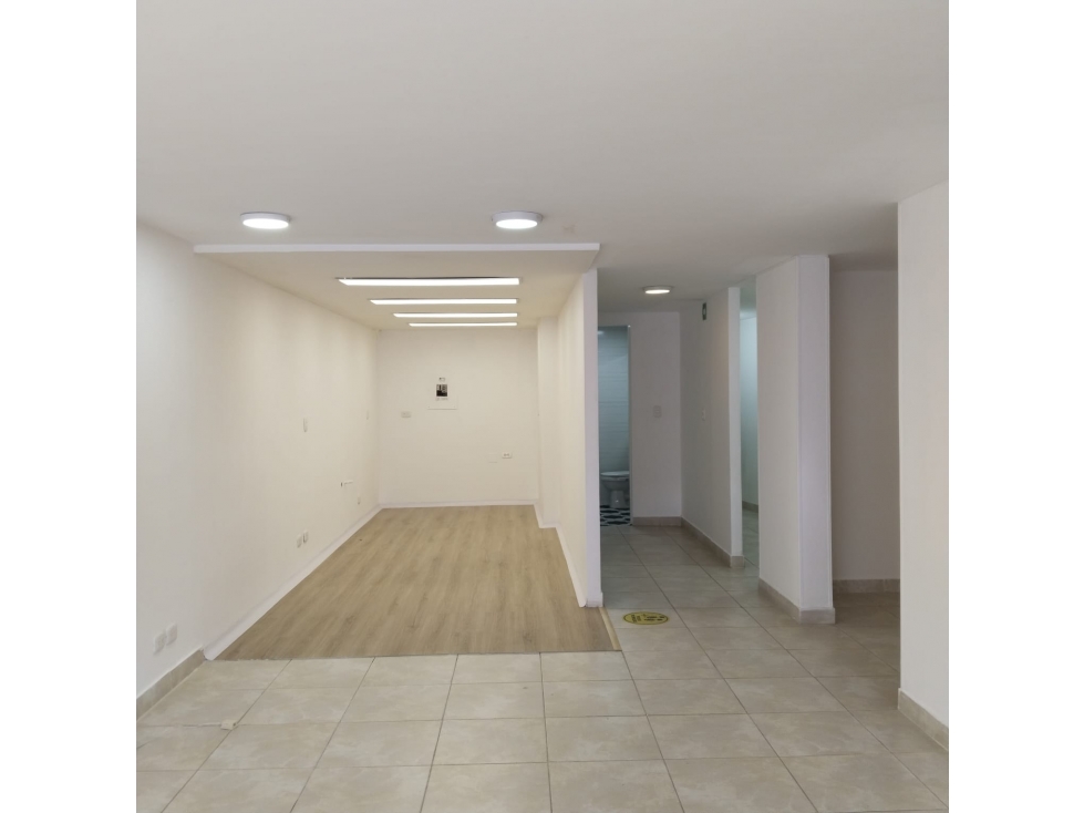 VENDO LOCAL COMERCIAL EN CHÌA! EXCELENTE VISIBILIDAD Y ACCESO" - 2
