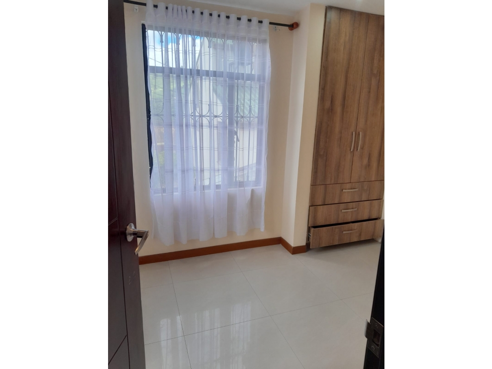 VENDO HERMOSA CASA EN LA CALERA — foto 6