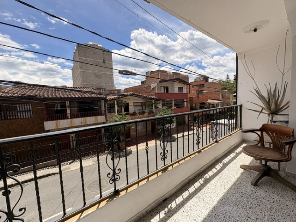 CASA EN VENTA EN ENVIGADO LA PAZ SIN GASTOS DE ADMINISTRACION 267022