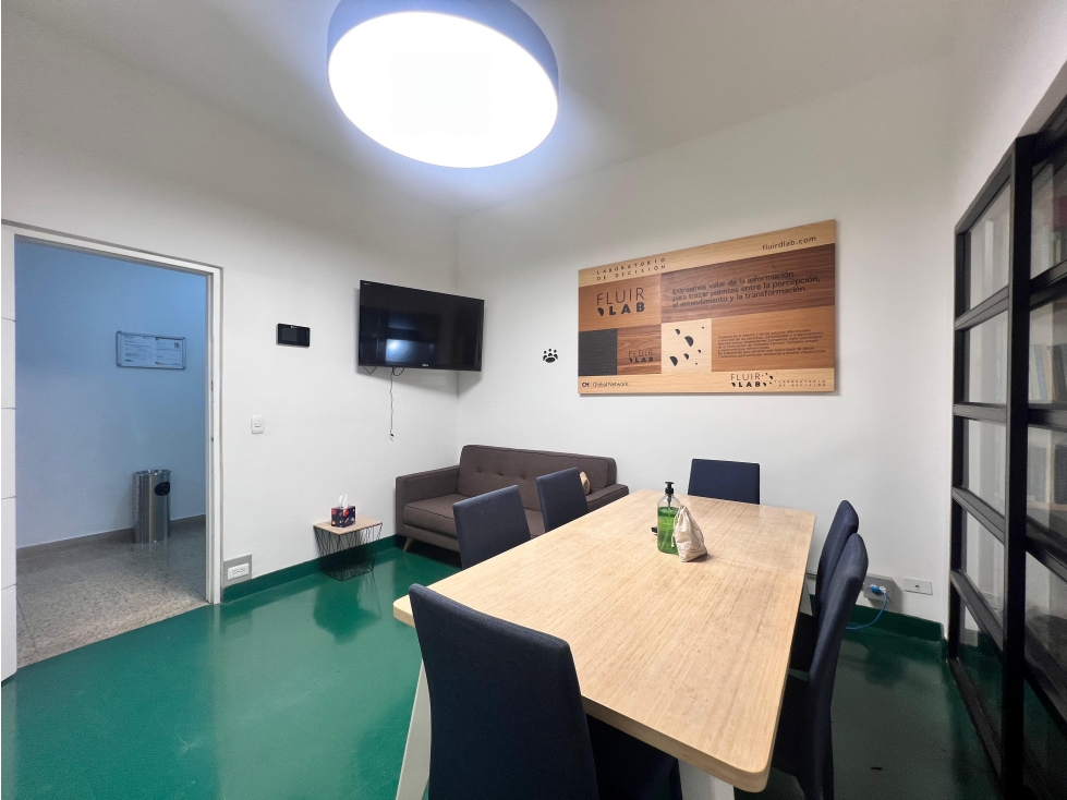 Oficina en Venta en el Barrio Conquistadores de Medellín 252019