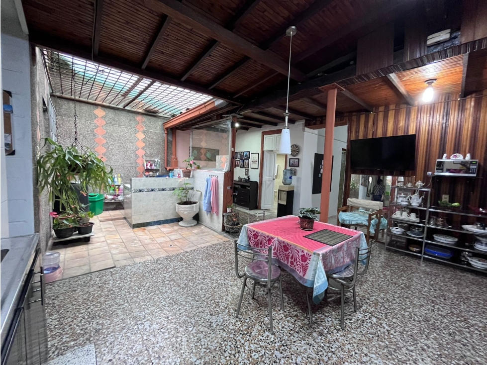 VENTA DE CASA EN EL CENTRO -GRAN OPORTUNIDAD DE NEGOCIO 232696 — foto 3