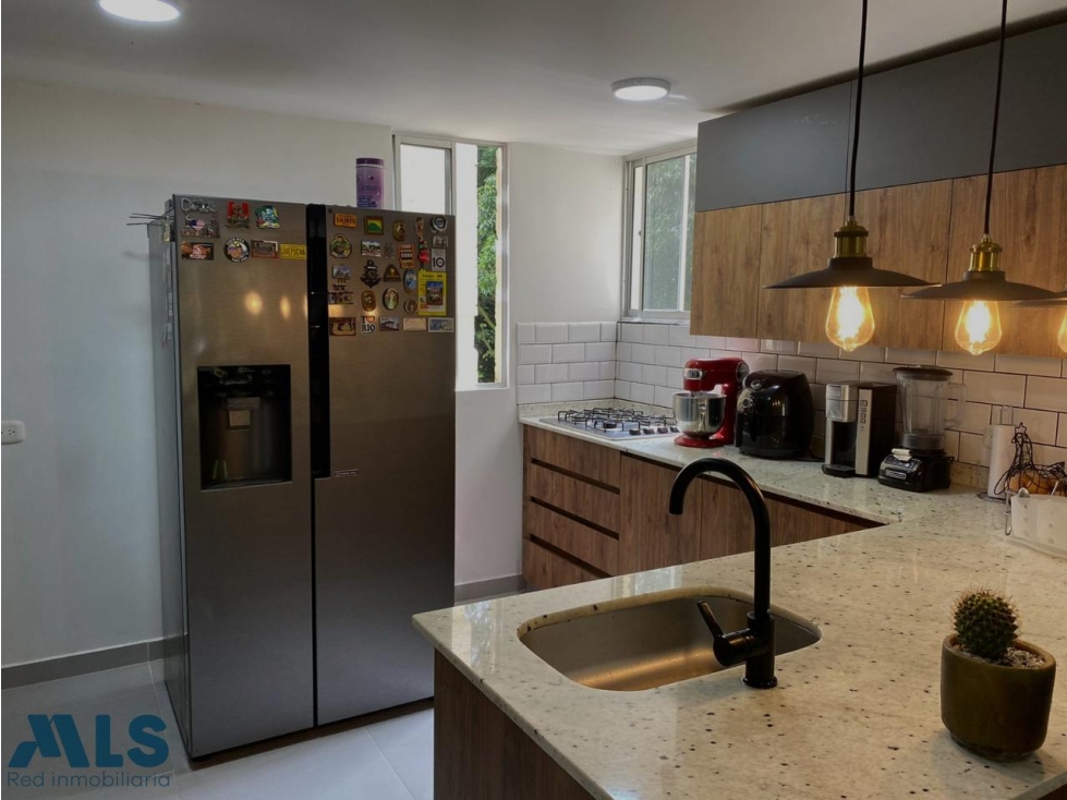 APARTAMENTO REMODELADO PARA LA VENTA EN LA LOMA DEL INDIO 260078 — foto 2