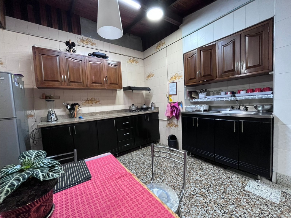 VENTA DE CASA EN EL CENTRO -GRAN OPORTUNIDAD DE NEGOCIO 232696 — foto 2