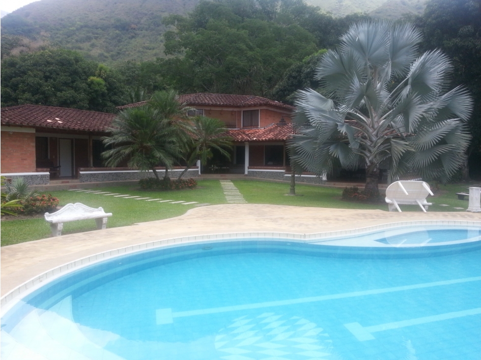 EXCELENTE FINCA DE DESCANSO EN SAN JERONIMO PARA LA VENTA