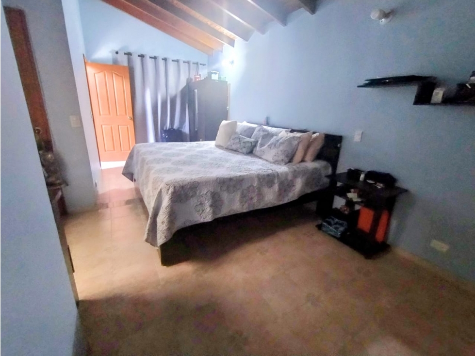 CASA UNIFAMILIAR EN VENTA EN CABAÑAS BELLO — foto 2