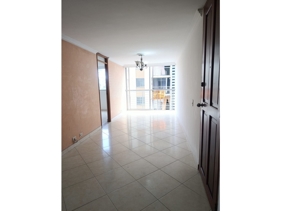 APARTAMENTO EN VENTA EN EL CENTRO DE MEDELLÍN, ESTACION PRADO METRO — foto 2