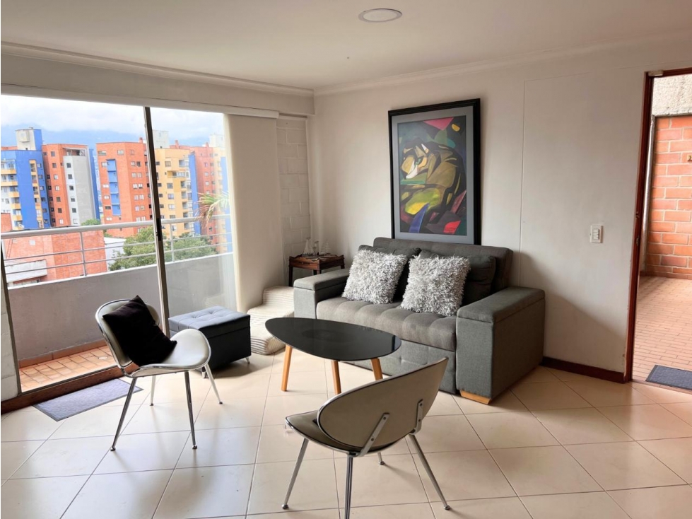 APARTAMENTO EN VENTA EN LA LOMA DE LOS BERNAL MEDELLÍN — foto 3