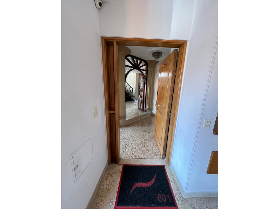 EXCELENTE APARTAMENTO PENTHOUSE LAURELES — foto 4