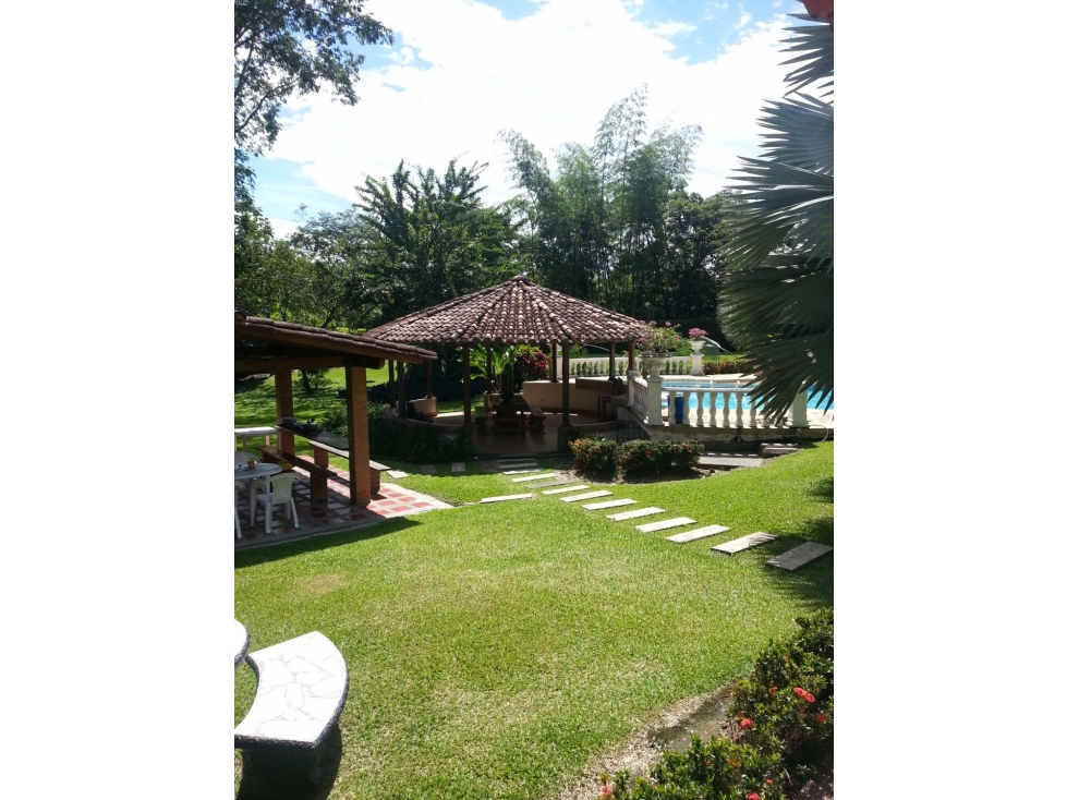 EXCELENTE FINCA DE DESCANSO EN SAN JERONIMO PARA LA VENTA — foto 4
