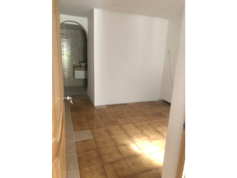 CASA PRIMER PISO EN VENTA, BARRIO LA MILAGROSA EN MEDELLIN ANT. — foto 5