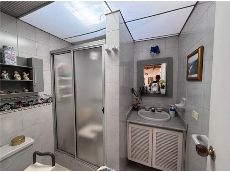 CASA EN VENTA EN LA CASTELLANA MEDELLIN, PRIMER PISO PRO. HORIZONTAL — foto 5