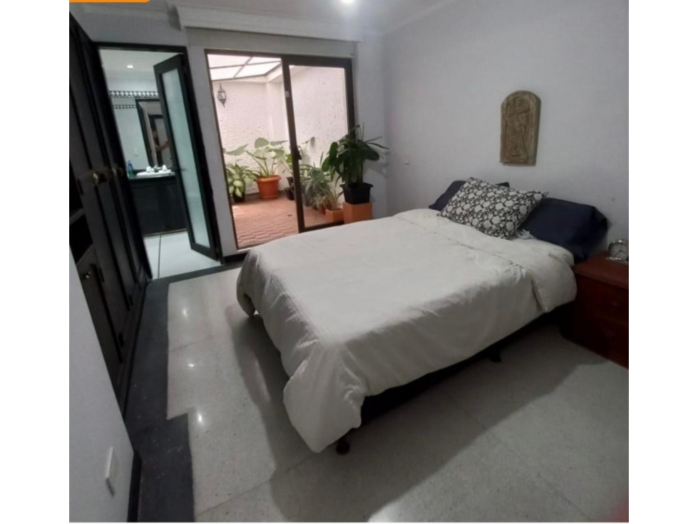 EN VENTA PENTHOUSE EN LAURELES, GANGA PRECIO DE OPORTUNIDAD — foto 3