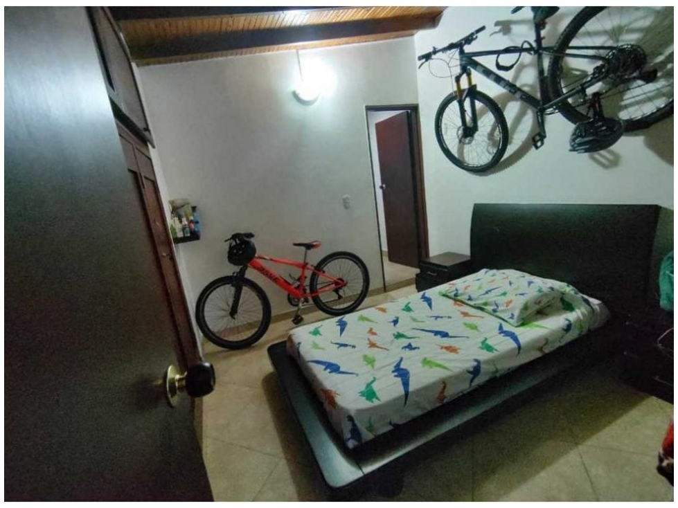 CASA PARA LA VENTA EN EL BARRIO ALMERIA MEDELLIN — foto 5