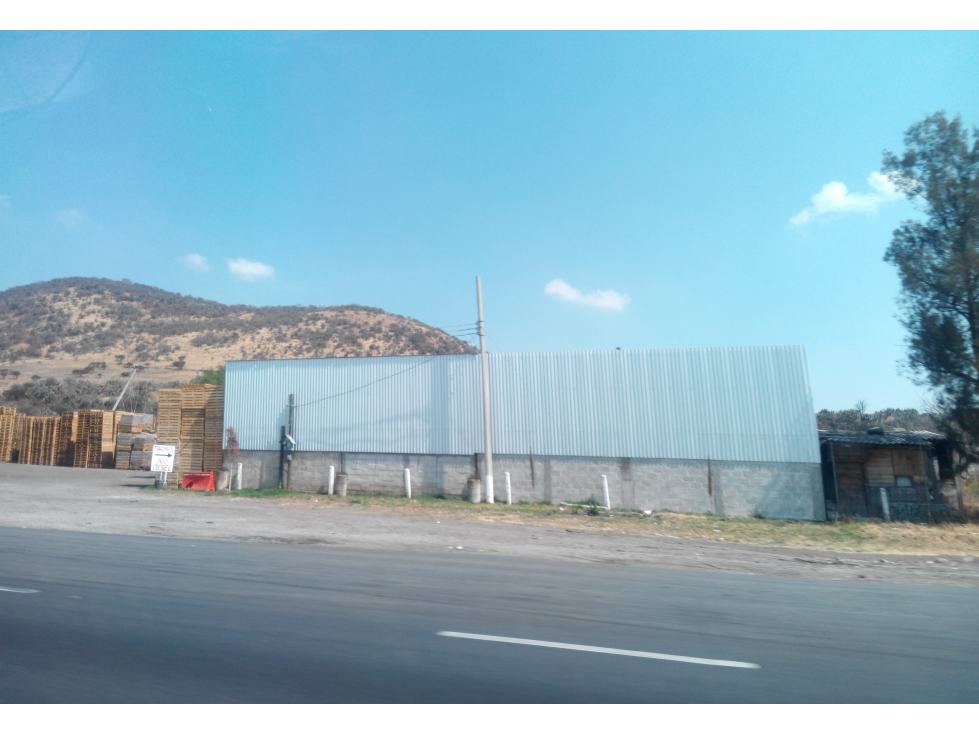 POLOTITLAN ESTADO DE MEXICO, ACCESO A LA AUTOPISTA MEX-QTO 85,163 M2 - 1