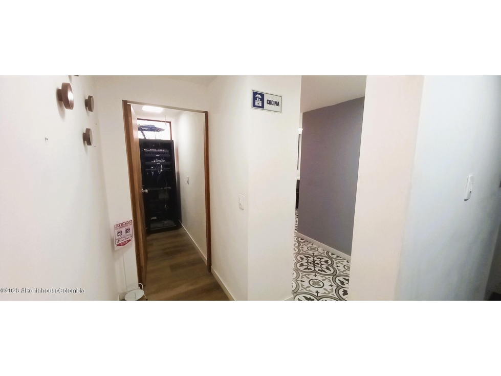 Oficina en Arriendo en Chico — foto 4