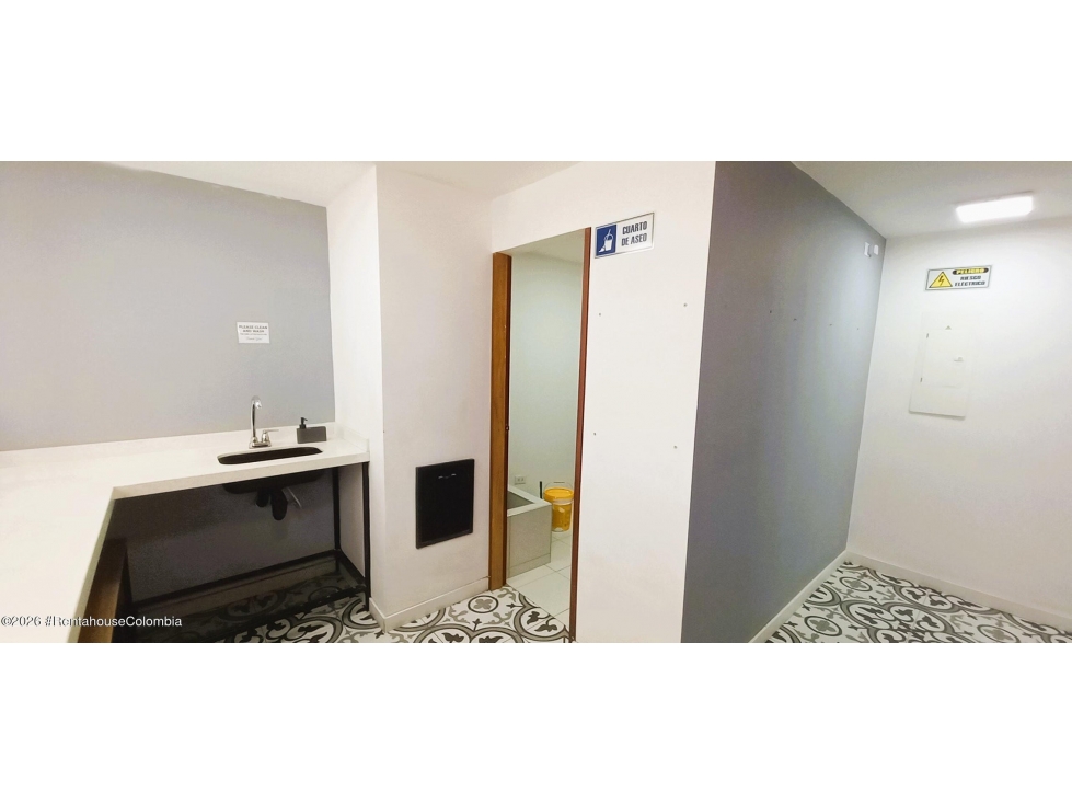 Oficina en Arriendo en Chico — foto 6