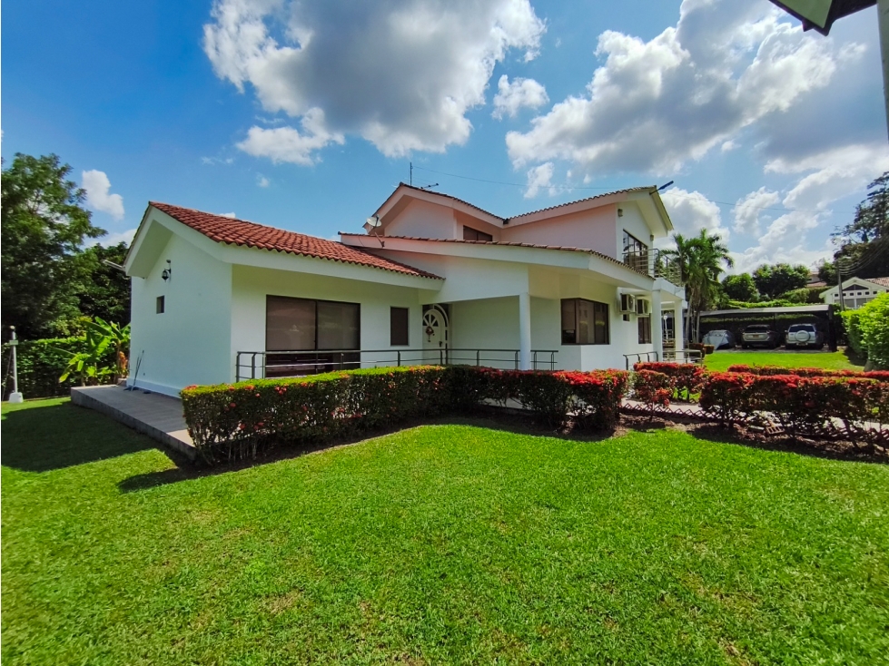 Se Vende Casa en Carmen de Apicala - 2