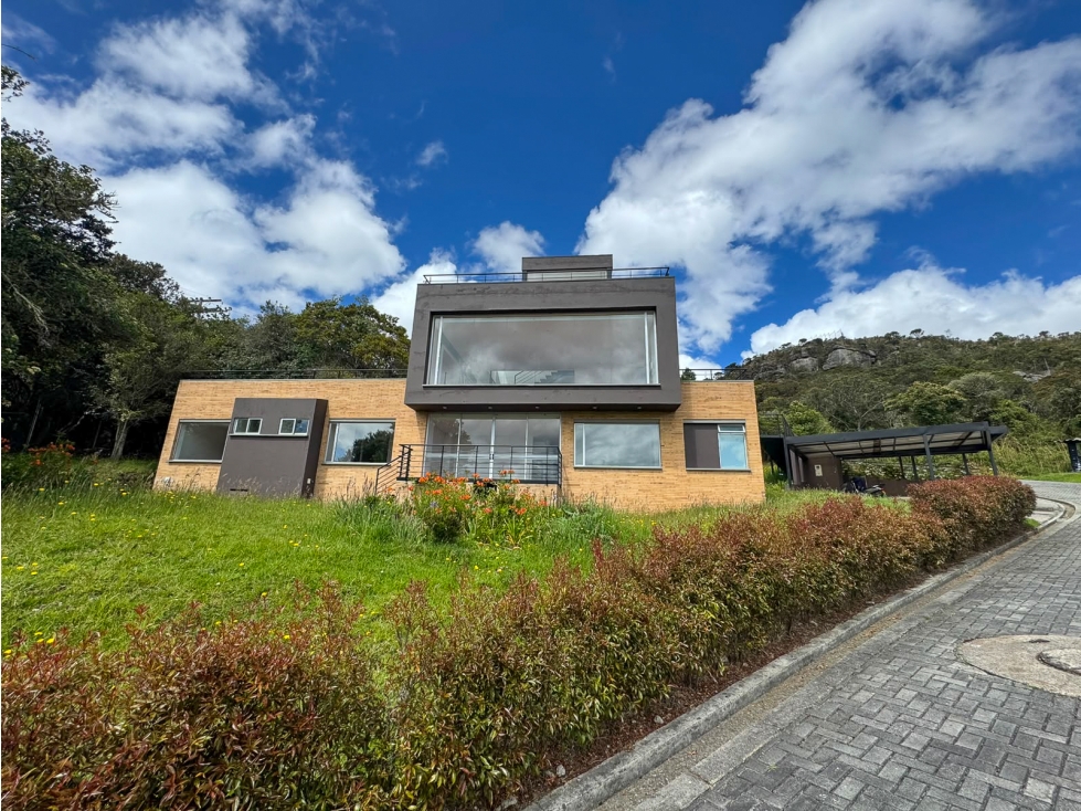 Se Vende Casa en La Calera