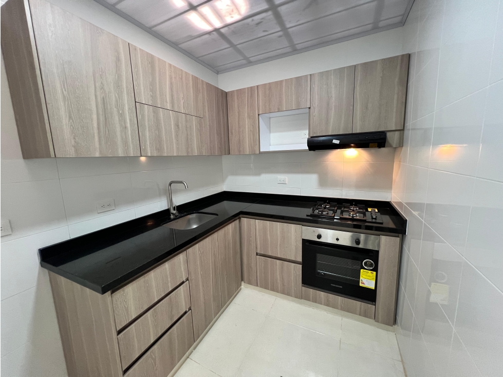 CASA EN ALQUILER, BARRIO SAN CAYETANO — foto 3
