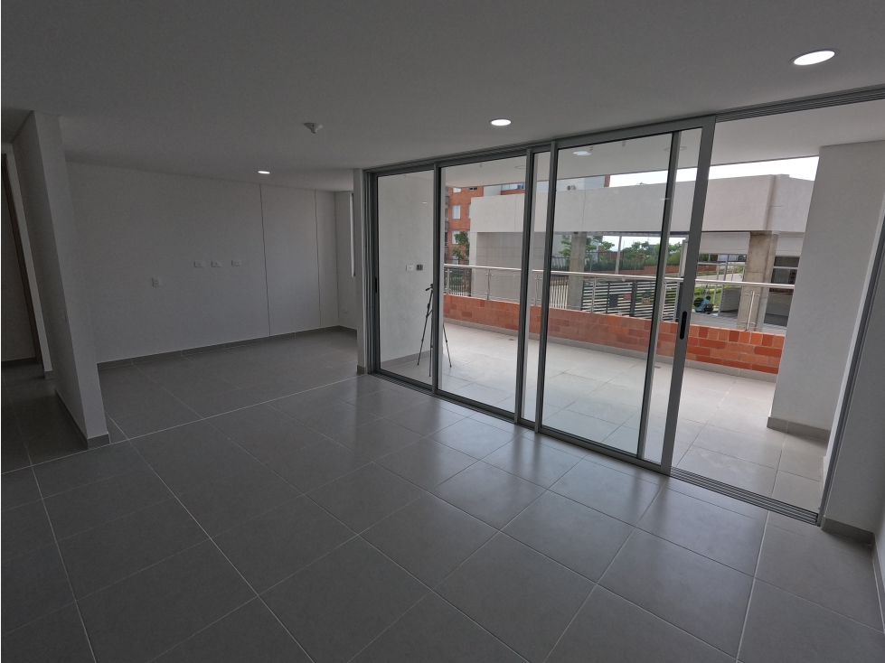 Apartamento en alquiler Condominio Cristales West Oeste — foto 2