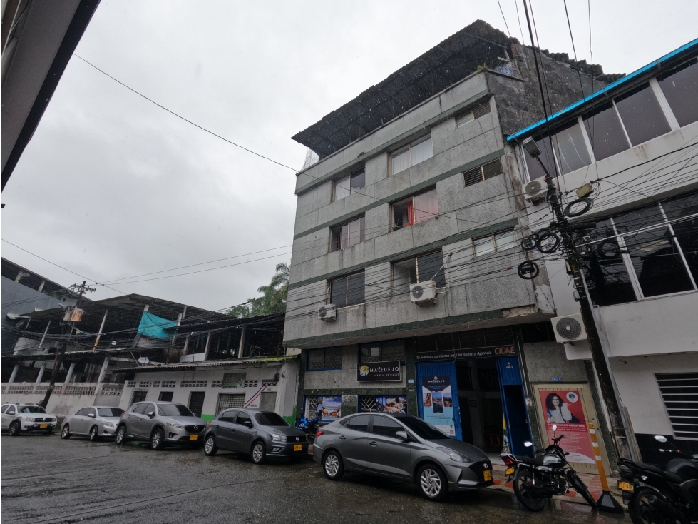 EDIFICIO EN BUENAVENTURA PARA USO COMERCIAL EN VENTA - 1