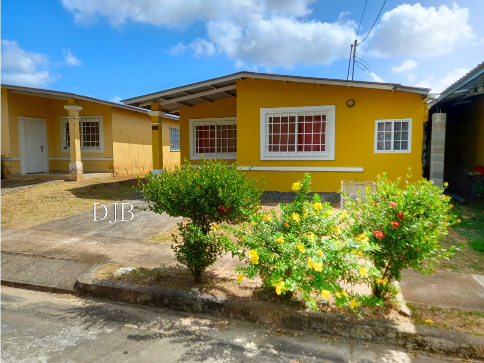 VENTA DE CASA EN LAS PRADERAS DE SAN LORENZO 4 LAS CUMBRES