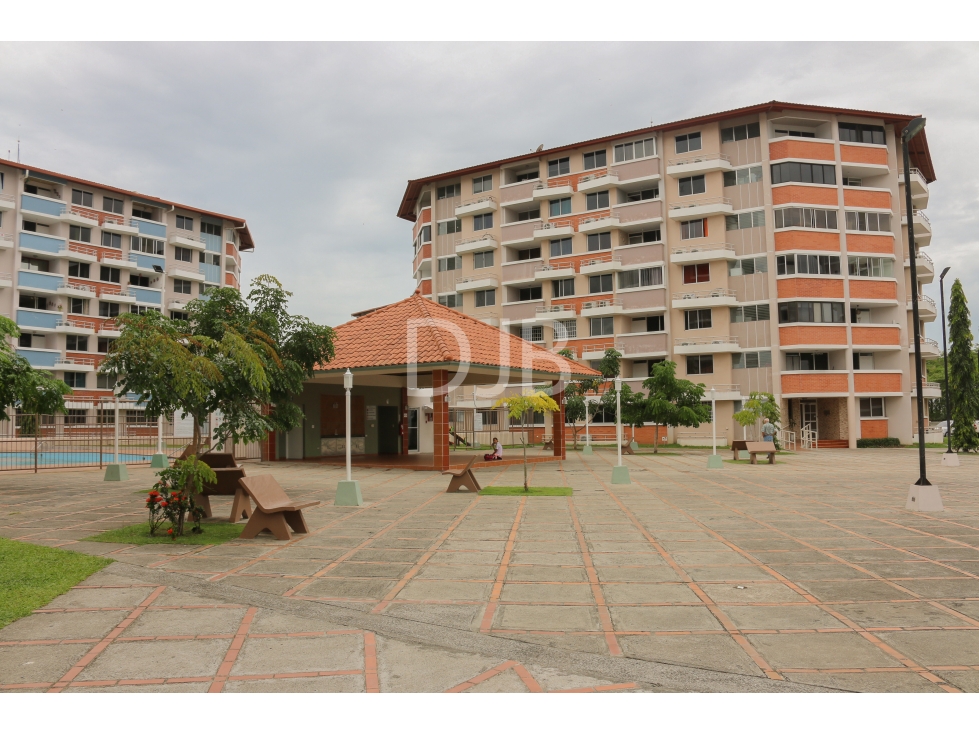 Apartamento en Llano Bonito