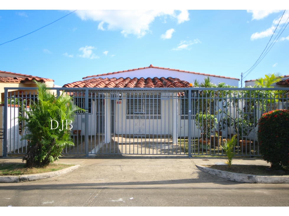 VENTA DE CASA EN ALTOS DEL ROMERAL EN PARQUE LEFEVRE