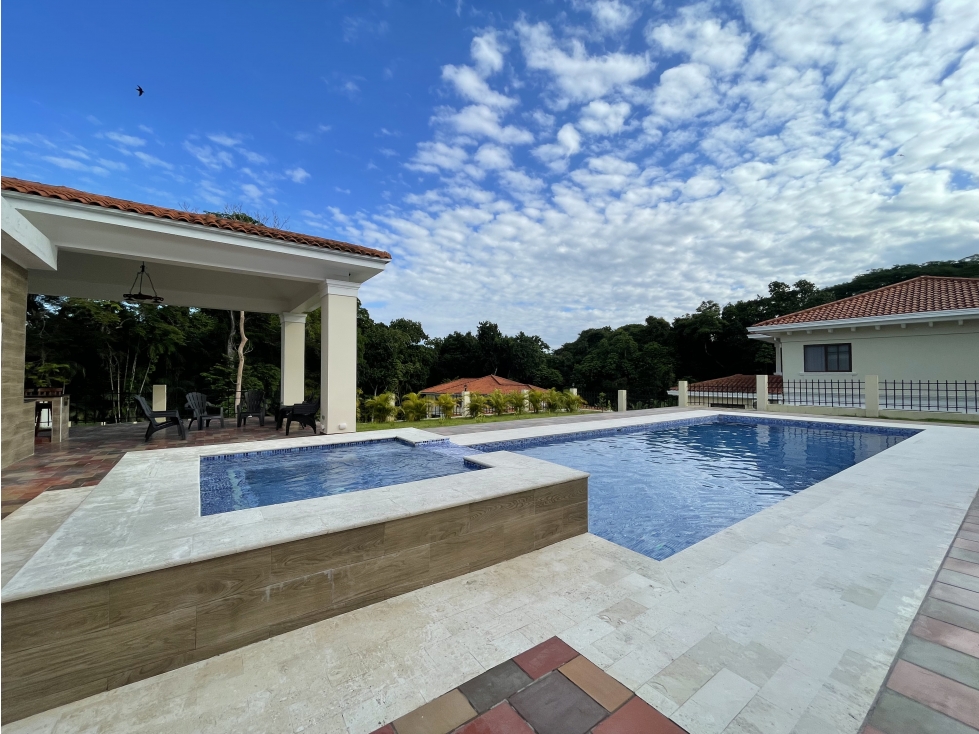 VENTA DE CASA EN CLAYTON - Ph Los Senderos de Camino de cruces