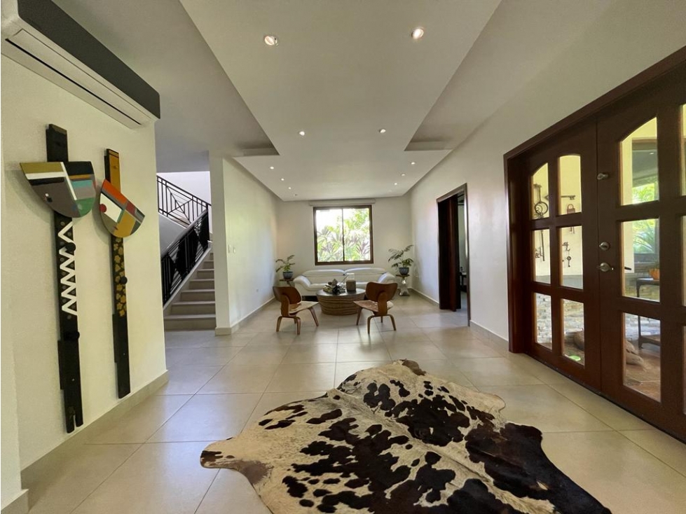 Venta de casa en Clayton - Los Senderos de camino de cruces