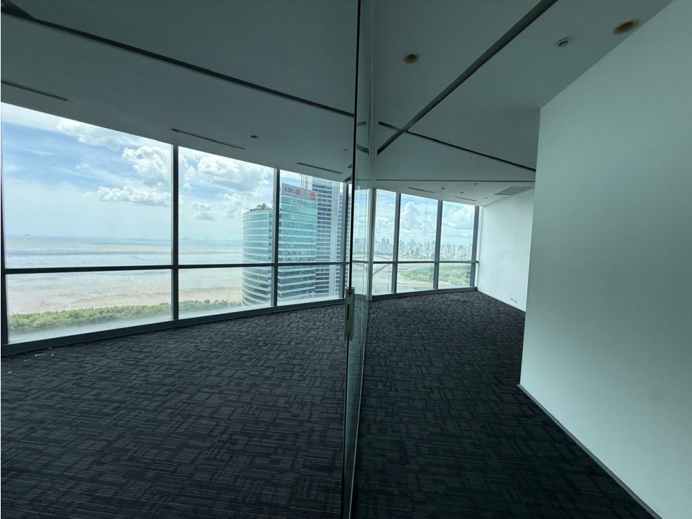 ALQUILER DE OFICINA EN COSTA DEL ESTE - FINANCIAL PARK TOWER — foto 5