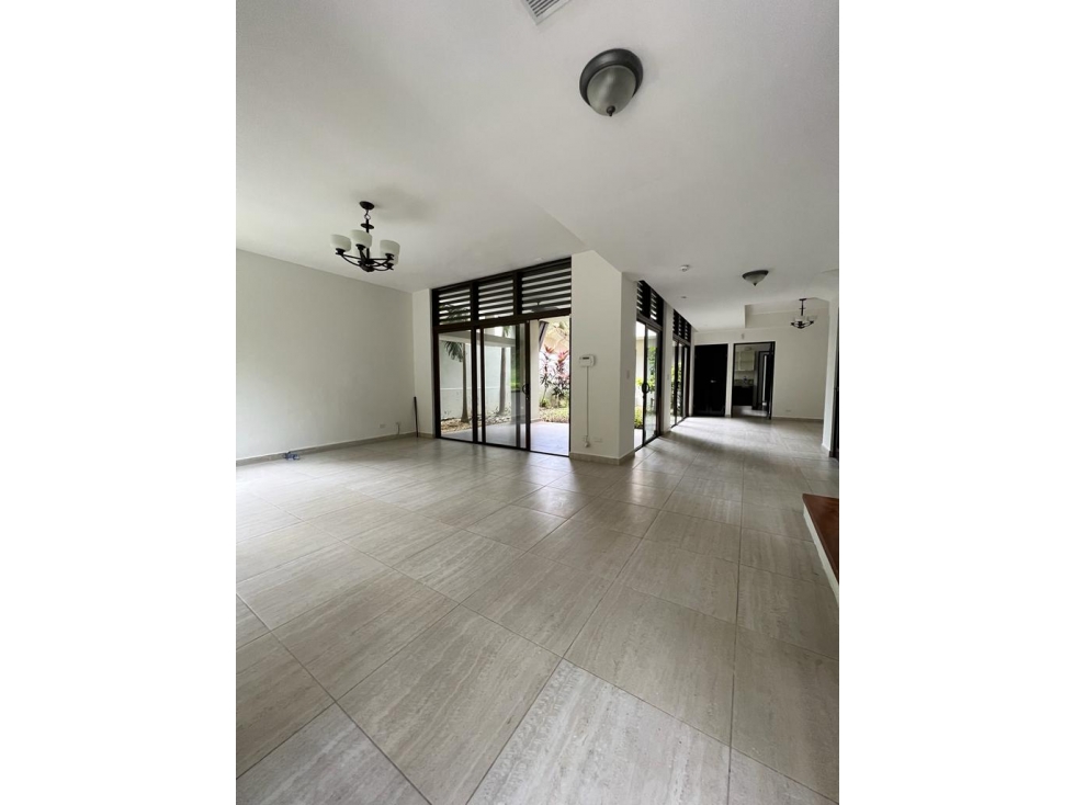 VENTA DE CASA UNIFAMILIAR EN PANAMA PACIFICO