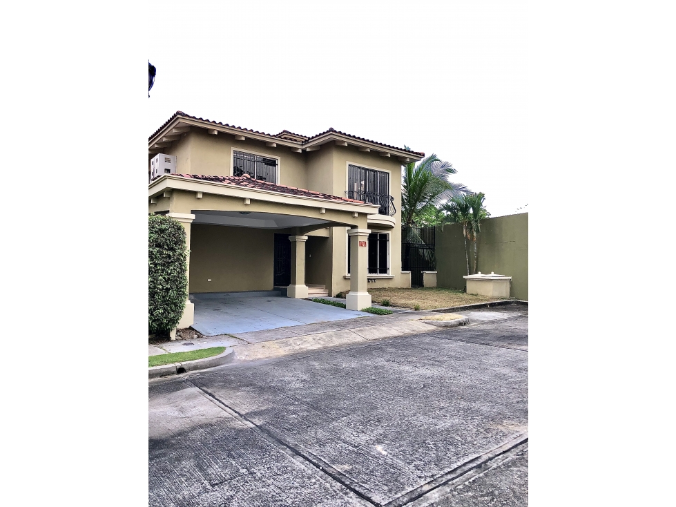 VENTA DE CASA EN CONDADO DEL REY PH PASEO DORADO ESQUINA. OPORTUNIDAD — foto 3