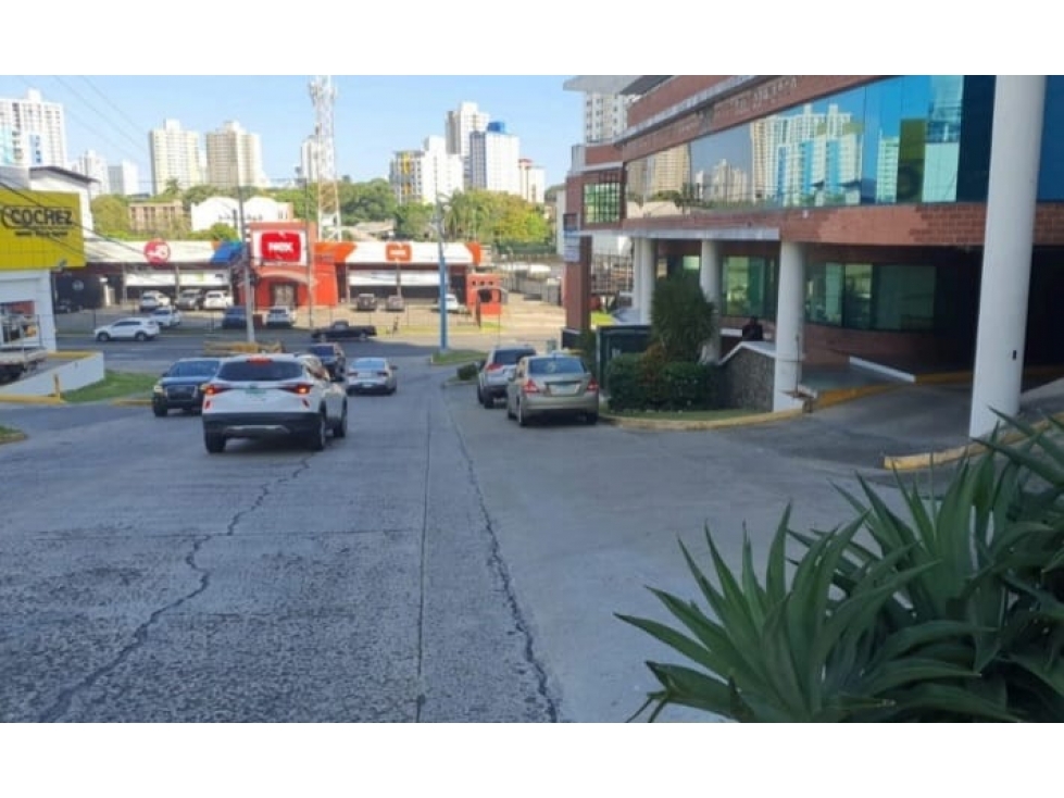VENTA DE LOCAL COMERCIAL- VIA ESPAÑA - PLAZA SAN FERNANDO- PB — foto 2