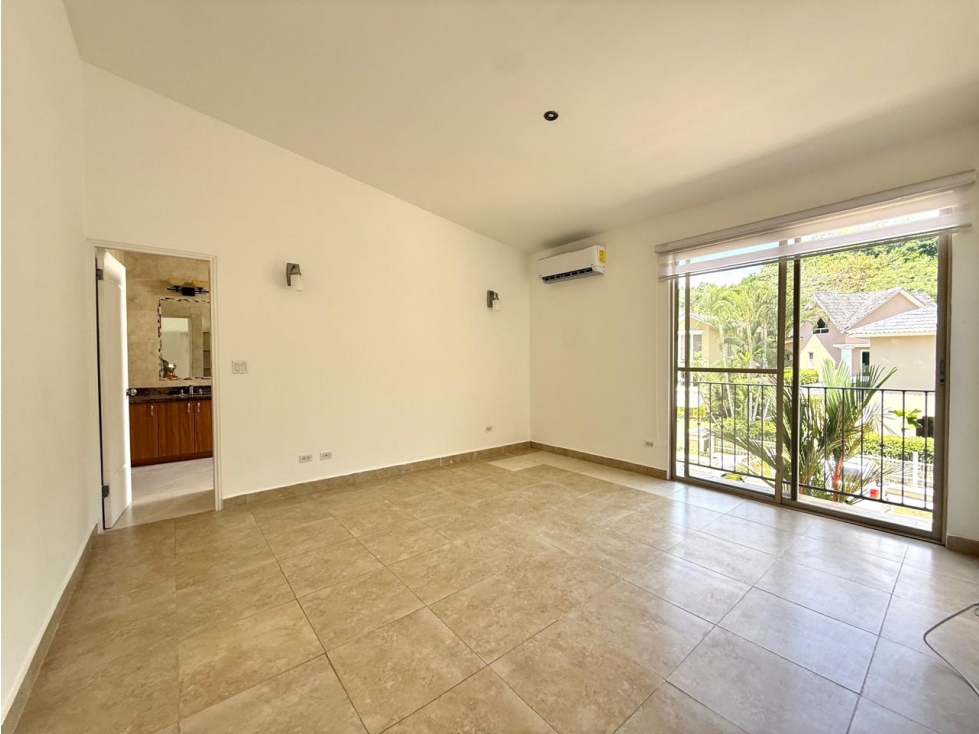 ALQUILER DE CASA EN CLAYTON - PH EMBASSY GARDEN — foto 6