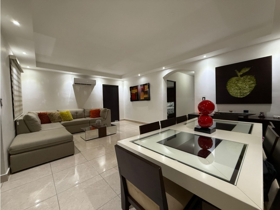 VENTA DE CASA EN VERSALLES REMODELADA CON PISCINA COSTA SUR — foto 4