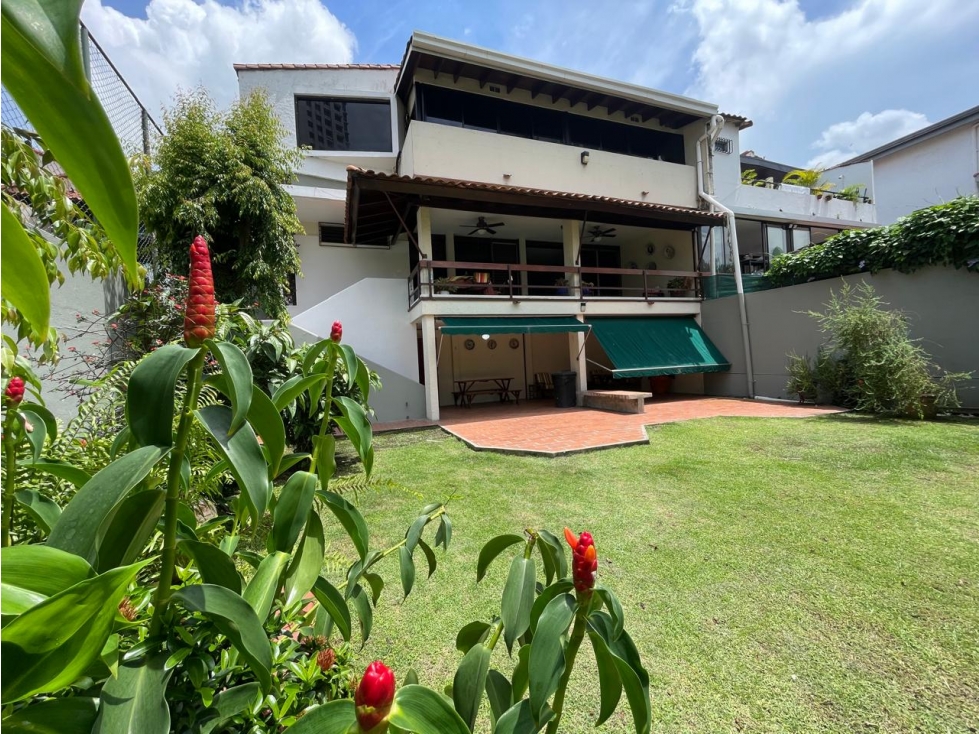 VENTA DE CASA EN ALTOS DEL GOLF - SAN FRANCISCO