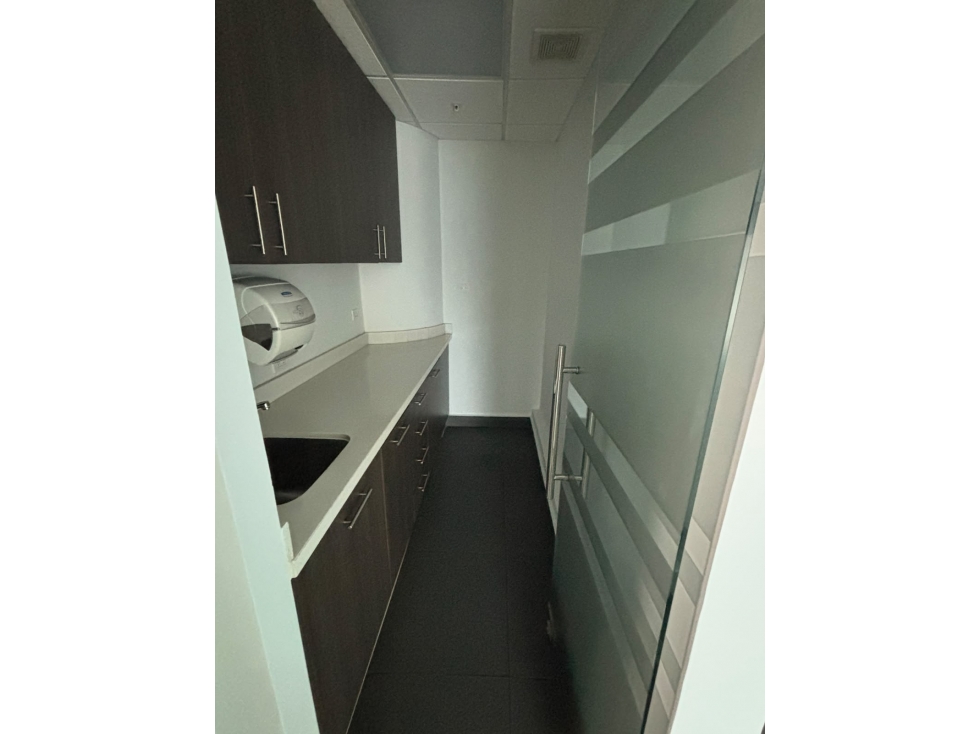 ALQUILER DE OFICINA EN PUNTA PACIFICA - OCEANIA BUSSINESS PLAZA — foto 5