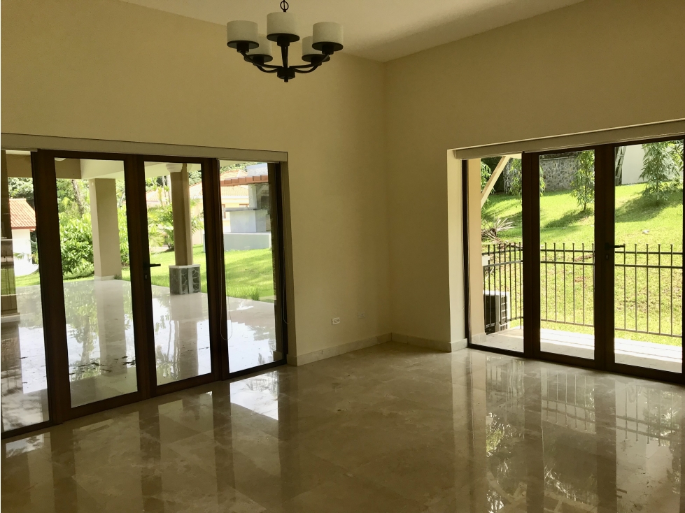 Casa en venta en Clayton - Ph Los Senderos de Camino de cruces — foto 3