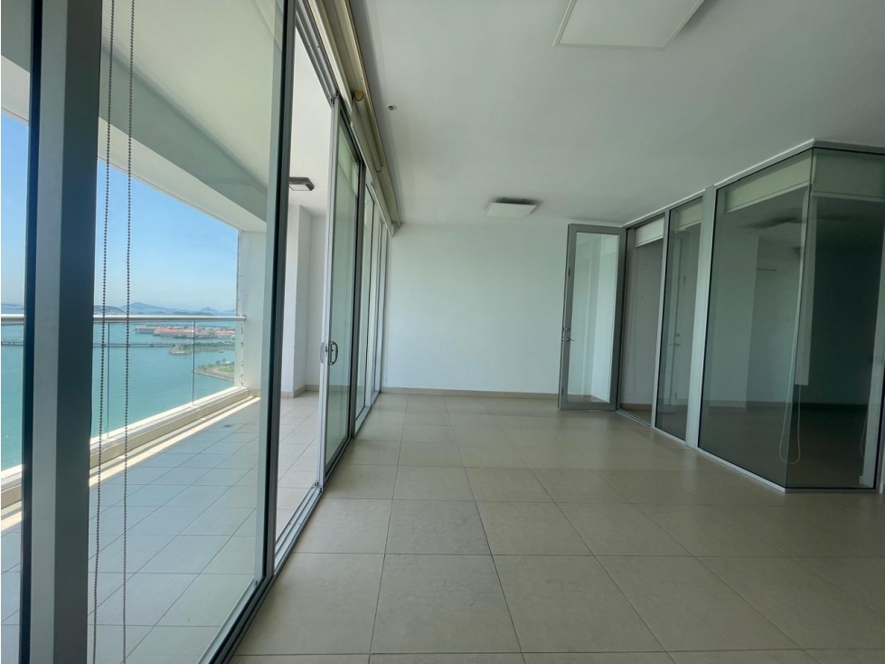 VENTA DE APARTAMENTO EN AV. BALBOA PH RIVAGE REBAJADO PISO ALTO — foto 2