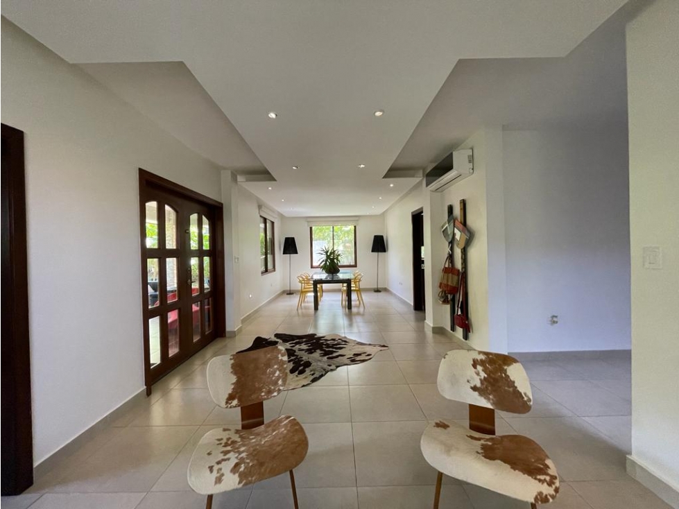 Venta de casa en Clayton - Los Senderos de camino de cruces — foto 2