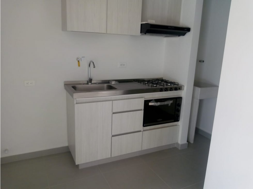 ARRIENDO APARTAESTUDIO TIPO LOFT EN SABANETA CALLE LARGA — foto 2