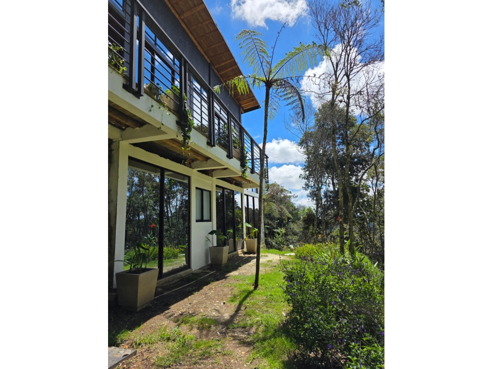 FINCA EN VENTA AUTOPISTA MEDELLIN-BOGOTA VIA SANTA ELENA — foto 3