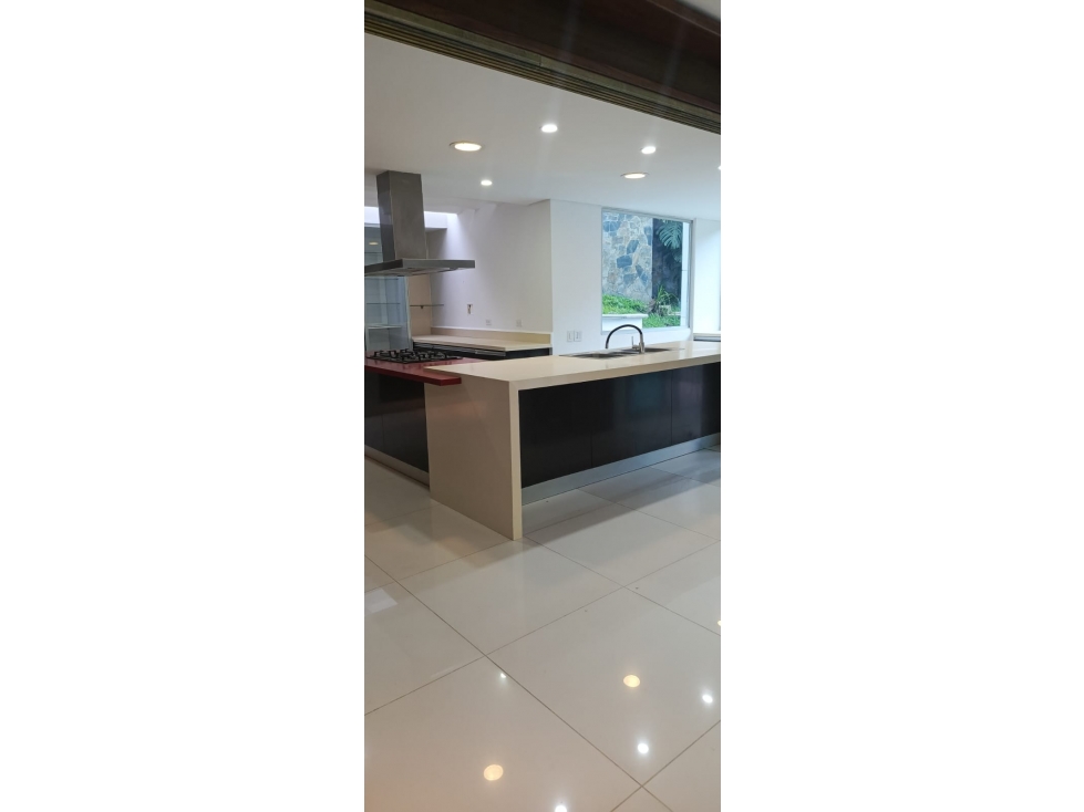 VENDO CASA POBLADO LAS PALMAS