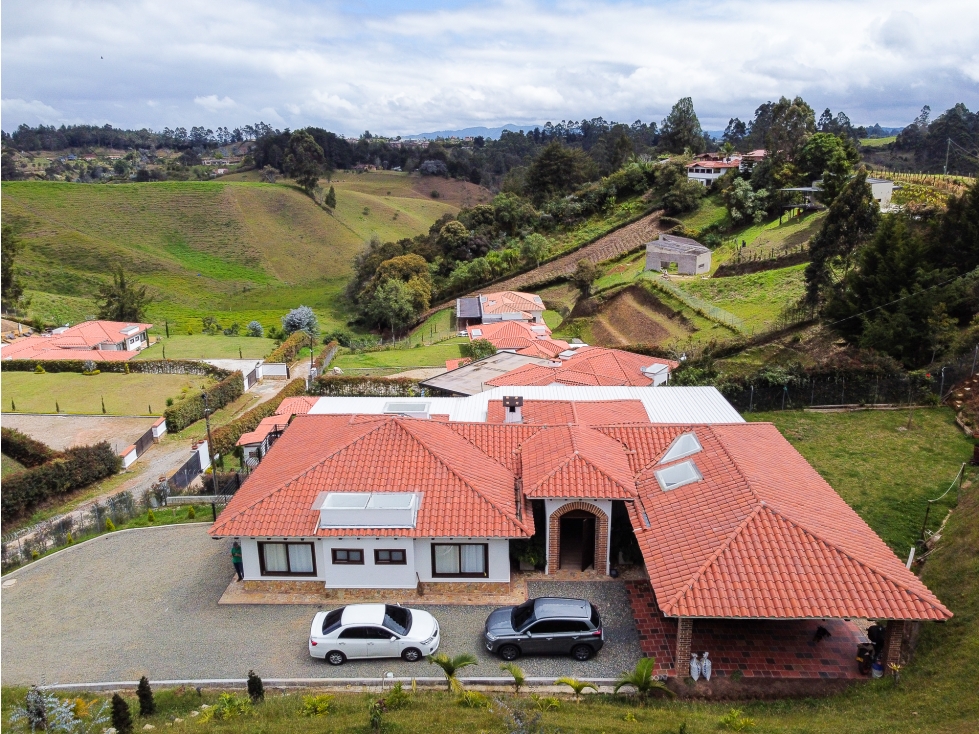 Vendo finca el Carmen de Viboral, 10 min de San Antonio de Pereira MGE - 2