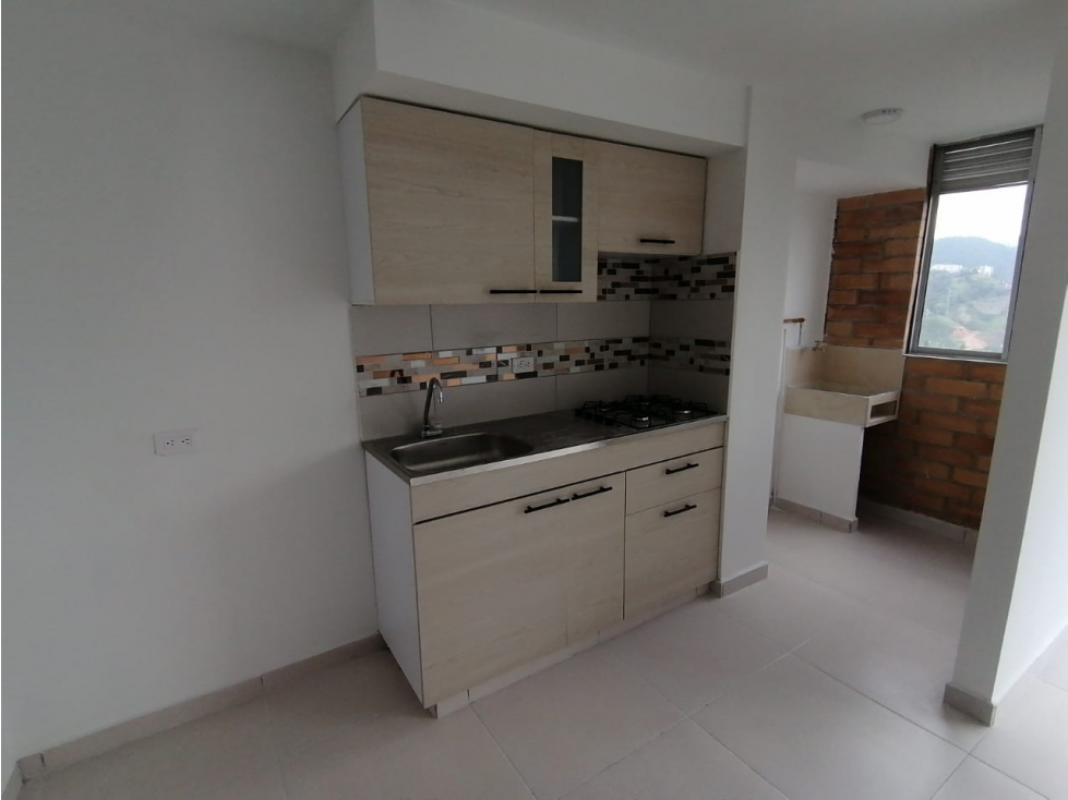 VENDO APARTAMENTO EN SABANETA LOMA LA INMACULADA