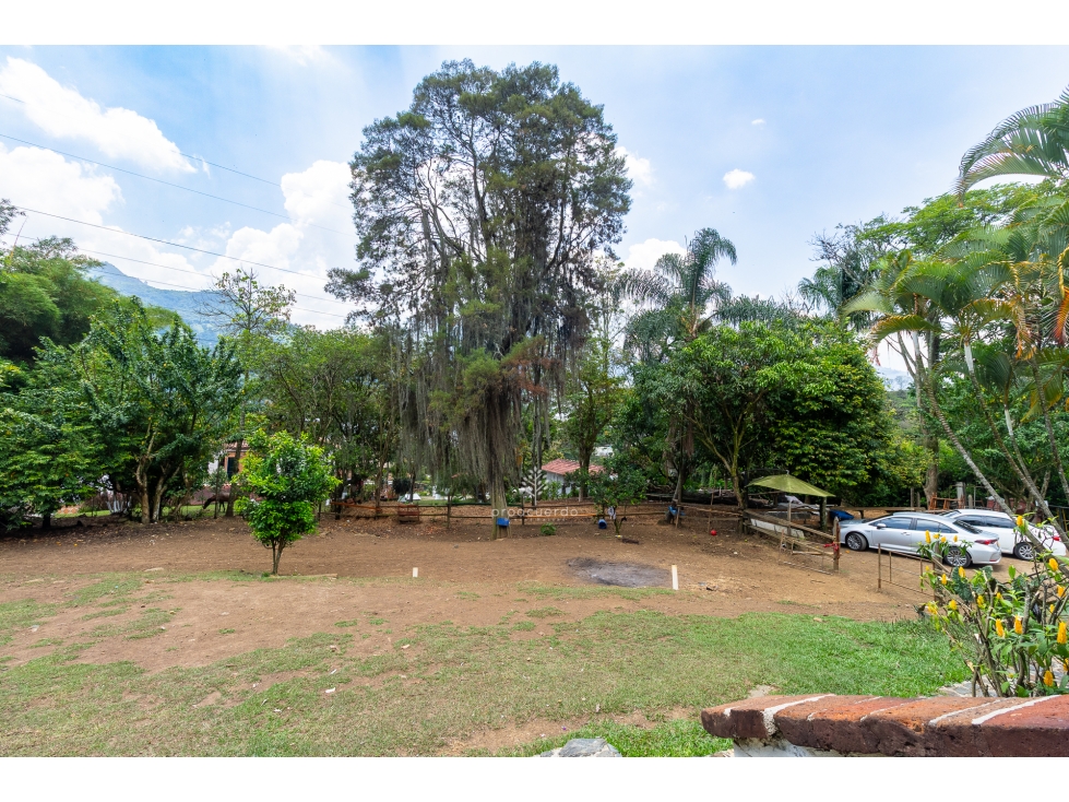 Finca en Copacabana con casa colonial, cabaña y caballeriza. MGE — foto 5