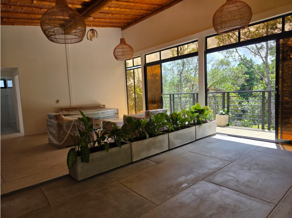 FINCA EN VENTA AUTOPISTA MEDELLIN-BOGOTA VIA SANTA ELENA