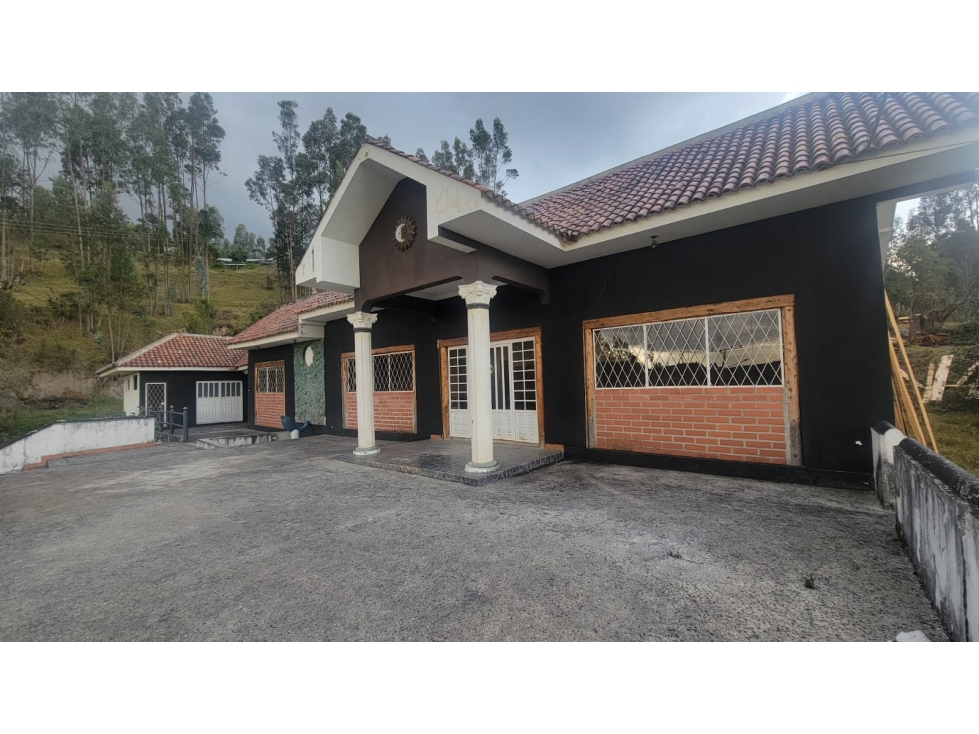 VENDO QUINTA EN SOLANO - SECTOR LAGUNA DE GUABIZHUN - 1
